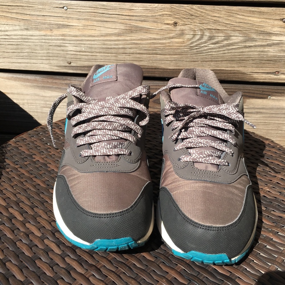 Nike Sneaker